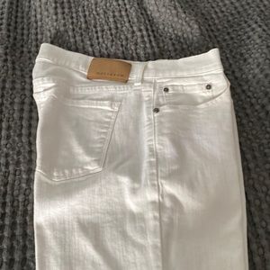 Mott and Bow slim white / bone Mercer jeans